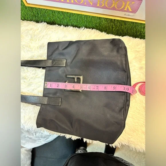 ❤️ Fendi Vintage Black Nylon Tote Bag A101P63